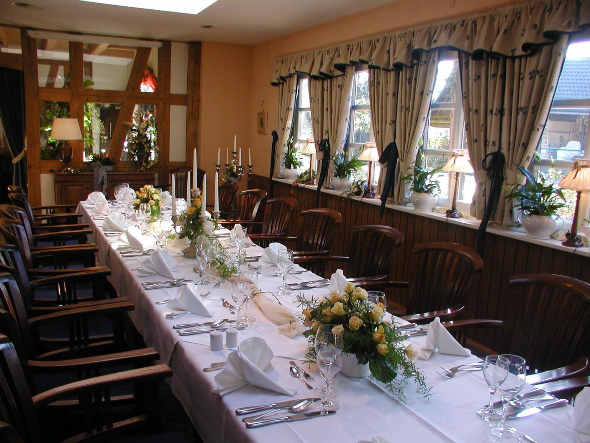 Stelinger Hof Hotel Muenkel Гарбсен Екстериор снимка