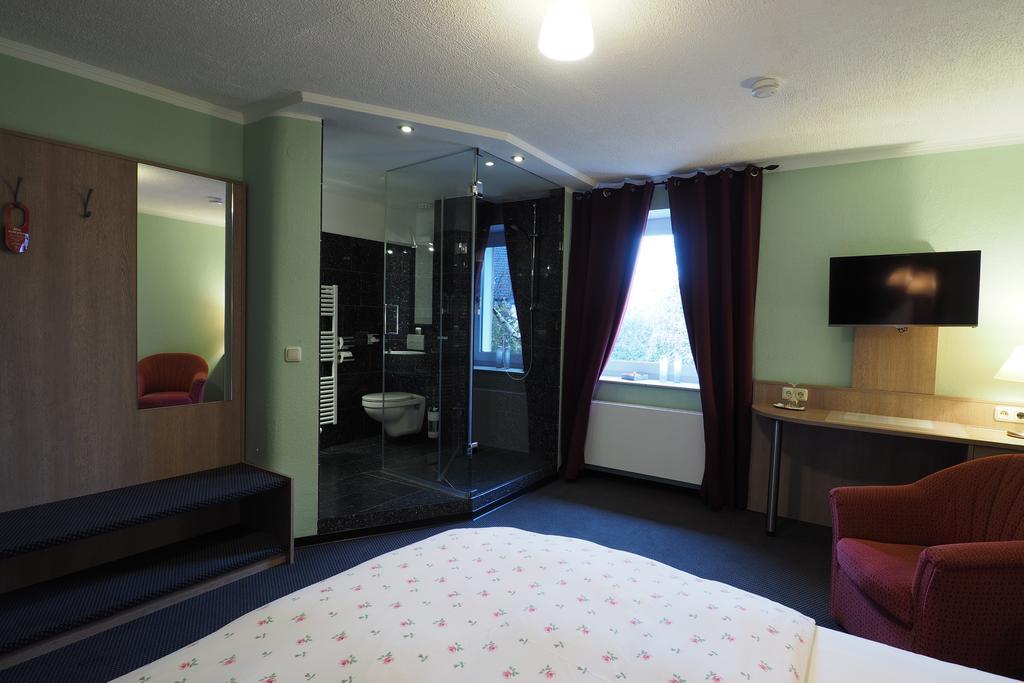 Stelinger Hof Hotel Muenkel Гарбсен Екстериор снимка