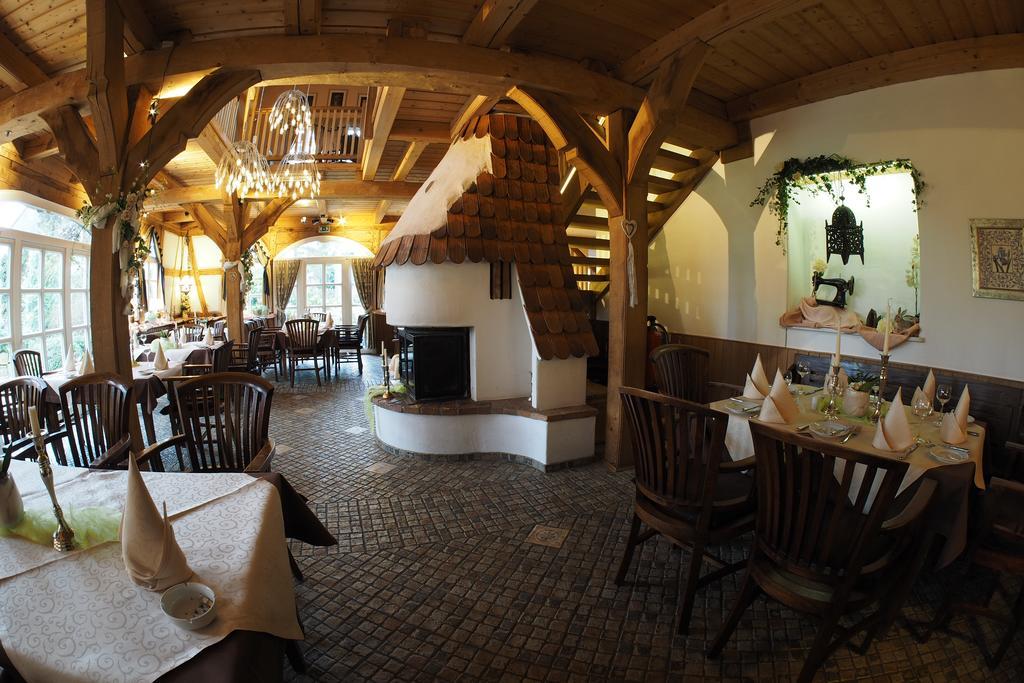 Stelinger Hof Hotel Muenkel Гарбсен Екстериор снимка